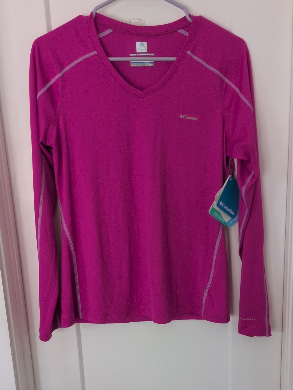 Columbia Women's Bright Magenta Long Sleeve V-Neck Performance Tee